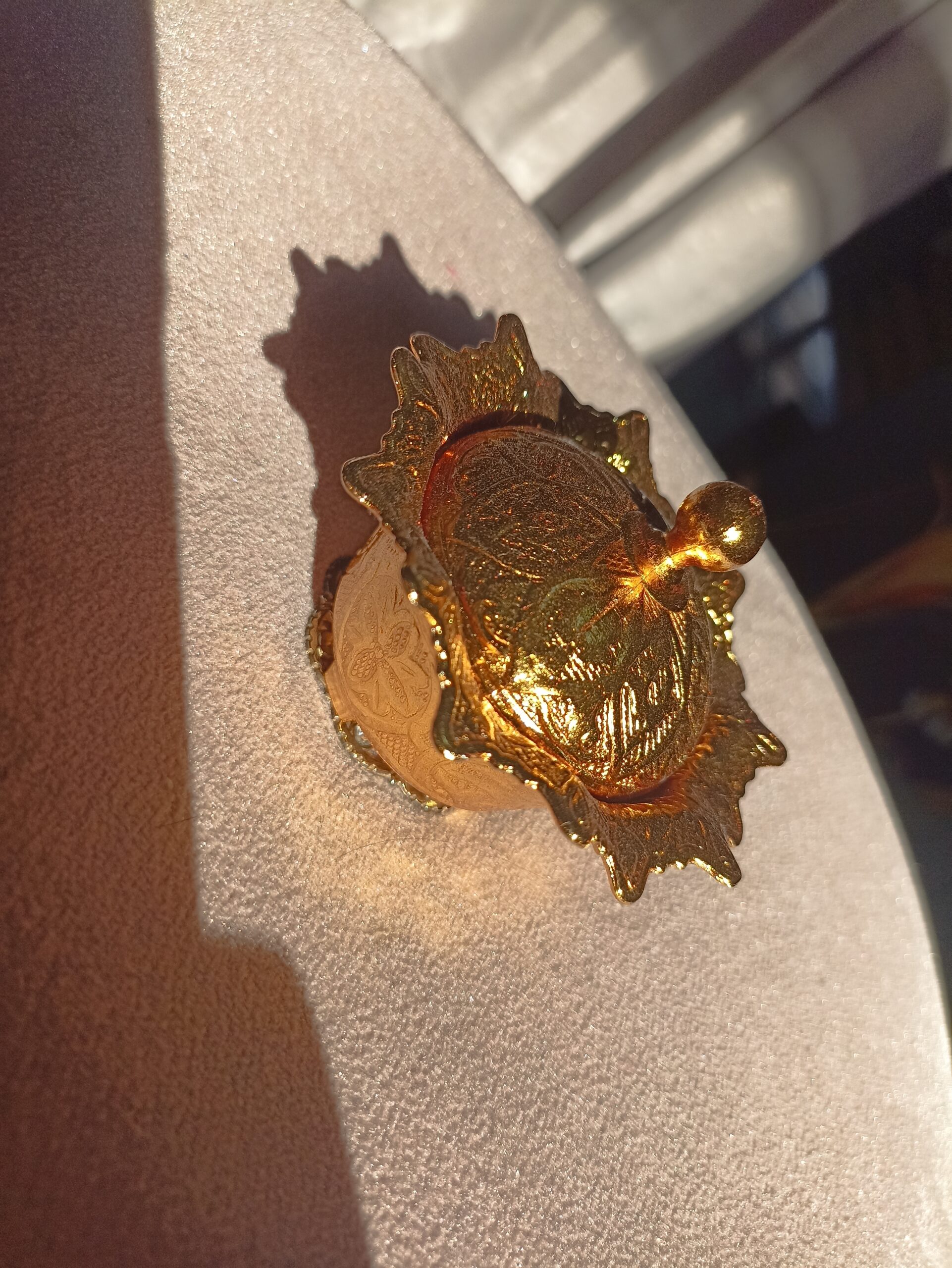 Zlatni bakreni set šolje+tacna